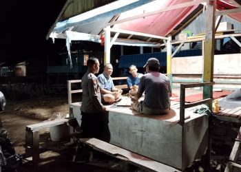 Kapolsek Tanasitolo Tegaskan Komitmen Jaga Kamtibmas, Patroli Malam Digelar Hingga Dini Hari