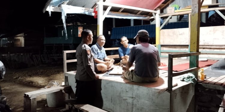 Kapolsek Tanasitolo Tegaskan Komitmen Jaga Kamtibmas, Patroli Malam Digelar Hingga Dini Hari