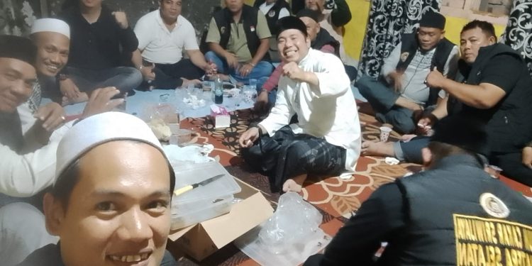 Forum Cakar Sriwijaya Indonesia Berkumpul Di Kediaman Rumah Ketum Gery Untuk Membaca Yasin Bersama