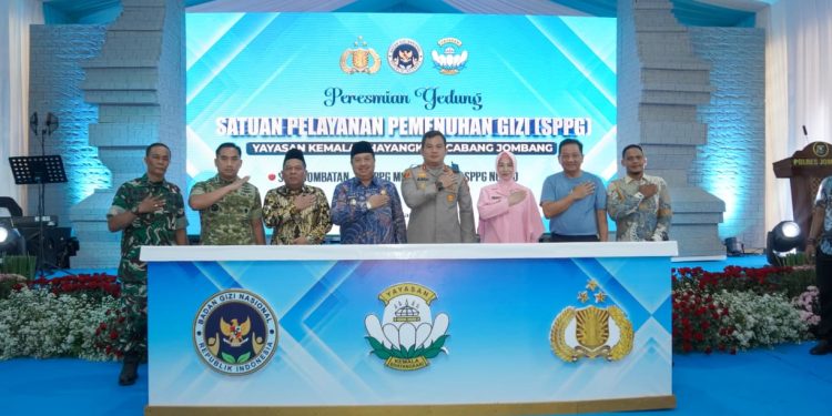 Dukung Program Makan Bergizi Gratis, Kapolres Jombang Resmikan Tiga SPPG Yayasan Kemala Bhayangkari