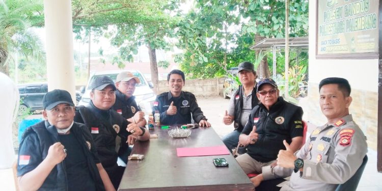 Forum Cakar Sriwijaya PAC Gandus Sumatera Selatan Bersilaturahmi Melaksanakan Audiensi Ke Polsek Gandus Untuk Bersinergi