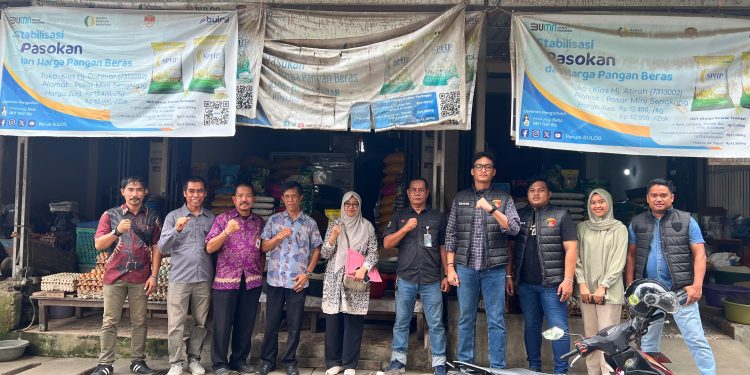 Sat Reskrim Polres Wajo Gelar Operasi Pasar di Siengkang, Pastikan Harga dan Stok Bahan Pokok Stabil