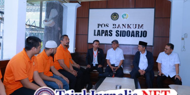 Lapas Kelas IIA Sidoarjo Berikan Pelayanan Prima Kepada WBP Melalui Penyediaan Pos Bantuan Hukum (Pos Bankum)