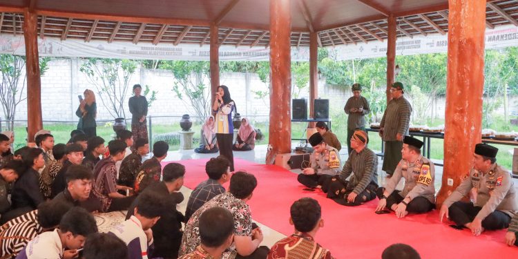 Polres Jombang Gelar Binlat Pendidikan Jati Diri Bangsa di Situs Ndalem Pojok Soekarno