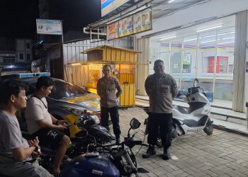 Hadir Beri Rasa Aman, Polsek Maniangpajo Laksanakan Patroli Blue Light di Titik Rawan