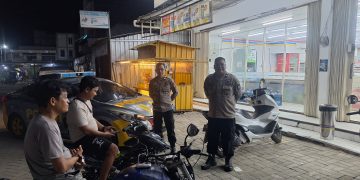 Hadir Beri Rasa Aman, Polsek Maniangpajo Laksanakan Patroli Blue Light di Titik Rawan
