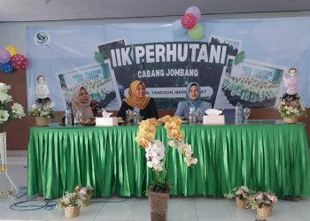Peringati Hari Kartini IIK Perhutani KPH Jombang Gelar Cek Kesehatan Gratis Dan Cek Mata
