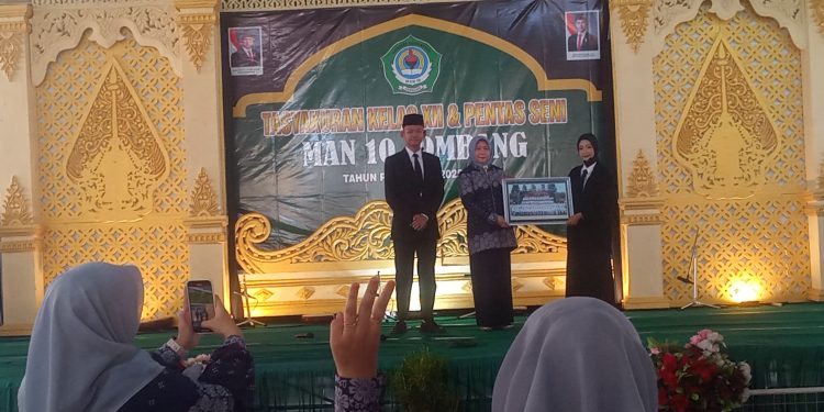 Tasyakuran Kelulusan MAN 10 Jombang 2026, Kakankemenag: Syukuri Setiap Jalan, Prestasi Siswa Kian Gemilang