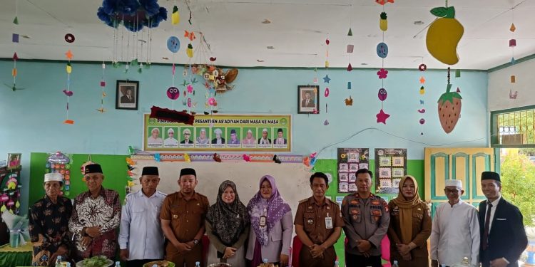 Kapolsek Belawa Hadir di Kegiatan Akreditasi Sekolah, Tegaskan Dukungan Keamanan