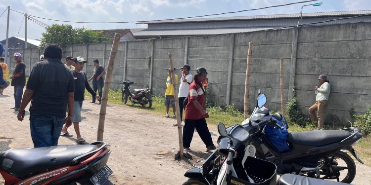 Demo Tuntut Hak Pelebaran Jalan Berujung Dugaan Pemukulan, Warga Bandarkedungmulyo Lapor Polisi