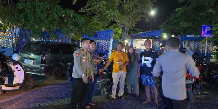Patroli Biru Kapolsek Tempe: Warga Segera Lapor Jika Ada Gangguan Kamtibmas