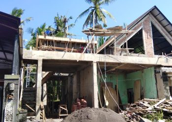 Suryana, Arsitek yang Sedang Membangun Restoran Korea di Denpasar