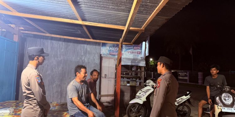 Polsek Sajoanging Tingkatkan Patroli Rutin Malam Hari, Wujudkan Rasa Aman bagi Masyarakat