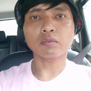 Di Sewa mobil calya berwarna putih THN 2017 ngaku ny buat nge grab sampai saat belum kembali ke yang punya yang sewa bernama.Aji Ari Gumilar