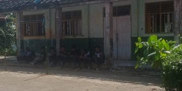 Diduga SMP. 3 naringgul. dana BOS sebesar 297 juta tidak direalisasikan perlunya turun tangan BPK dan kejari