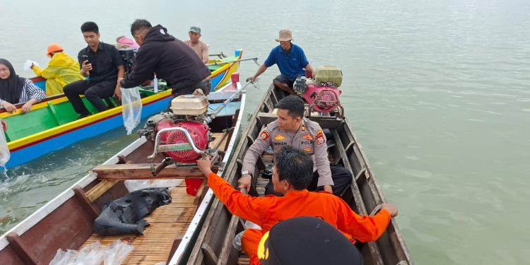 Kapolsek Tempe Iptu Irwan Taufik Dukung Syukuran Masyarakat Danau Tempe dan Pelestarian Perikanan