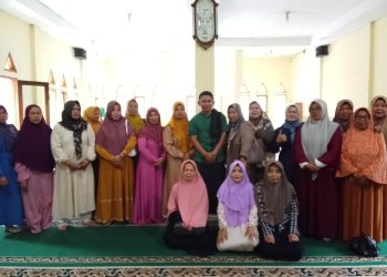 Ikhtiar Mencetak Insan Kamil, Pengajian Rutin Sabtu Masjid Al-Anshor Cigagak Menjadi Wadah Penguat Ukhuwah