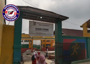 SEKOLAH BARU BERNILAI RP 1,6 MILYAR! SDN 3 Cisomang Dapat Bantuan Revitalisasi, Pembangunan Berjalan Tertib & Aman