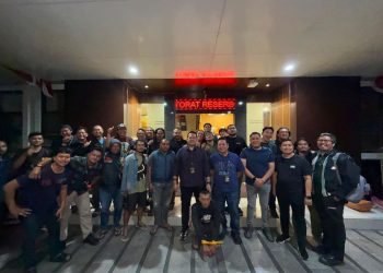 Hari ini Polda Jawa Barat menggelar konferensi pers terkait.ketangkap nya Taupik Hidayat.