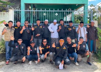 Tebar Kepedulian, Forum Cakar Sriwijaya Kembali Berbagi Berkah di Kawasan Musi 4 Palembang
