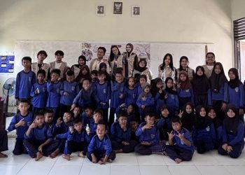 Kelompok PBL 21 FKM UNSRI Dorong Peningkatan Kesehatan Masyarakat melalui Program Edukasi Interaktif di Desa Pulau Muning
