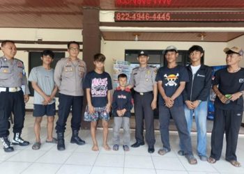 Polsek Tarumajaya Antar Anak Hilang berusia Sembilan Tahun ke Depok, Kembali Bertemu Keluarga