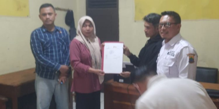 Langkah Konkret Kepala Desa Dan Polsek Naringgul Kedua belah Pihak Sepakat Akhiri Akhiri Dan Selesaikan Secara KeKeluargaan.