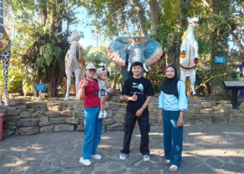 Taman Satwa Cikembulan Kadungora, Kabupaten Garut