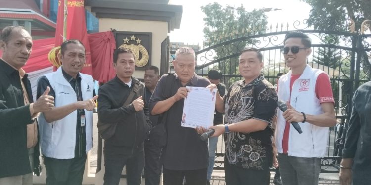 Aksi Damai BPI KPNPA-RI di Polda Sumsel Soroti Dugaan Korupsi Pengadaan Batu Bara PLTU