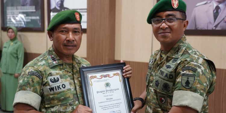 Perkuat Kinerja Satuan, Kodim 0808/Blitar Gelar Upacara Sertijab Danramil Dan Pindah Satuan