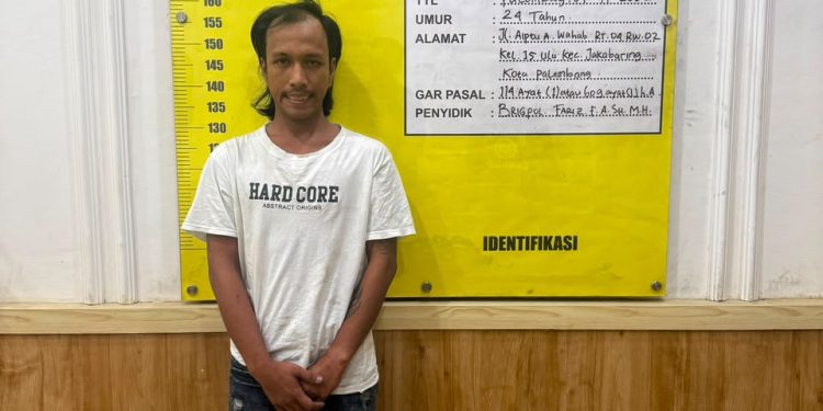 Buang Barang Bukti ke Selokan, Pengedar Narkoba di Palembang Tak Berkutik Saat Ditangkap Polisi