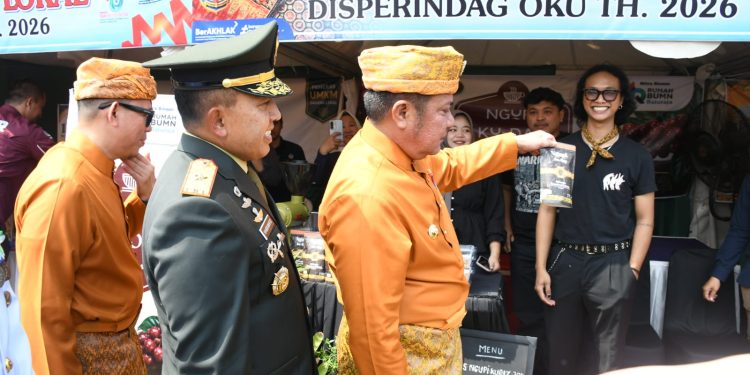 Danrem 044/Gapo Hadiri Rapat Paripurna Hari Jadi ke-116 Kabupaten OKU