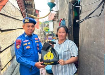 Jumat Berbagi Satpolairud Polres Banyuasin, Bantu Masyarakat Pesisir dan Nelayan di Perairan