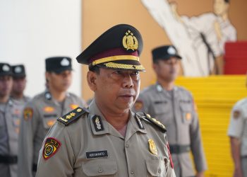Gelar Upacara Kenaikan Pangkat Pengabdian, Karo SDM Polda Sulsel : Selamat dan Tetap Menjadi Agen Kepolisian Saat Purna Tugas