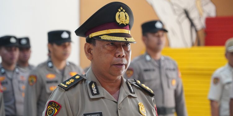 Gelar Upacara Kenaikan Pangkat Pengabdian, Karo SDM Polda Sulsel : Selamat dan Tetap Menjadi Agen Kepolisian Saat Purna Tugas