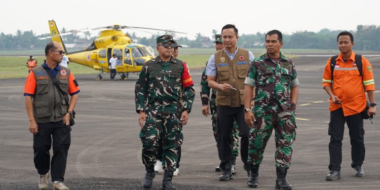 Patroli Udara Karhutla, Danrem 044/Gapo Pastikan Kondisi Wilayah Sumsel