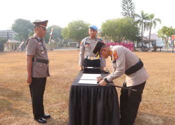Polres Banyuasin Gelar Sertijab Sejumlah Pejabat, Kapolres Banyuasin Tekankan Profesionalitas dan Pengabdian