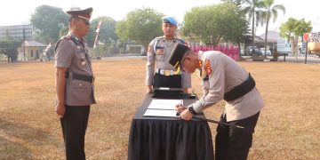 Polres Banyuasin Gelar Sertijab Sejumlah Pejabat, Kapolres Banyuasin Tekankan Profesionalitas dan Pengabdian