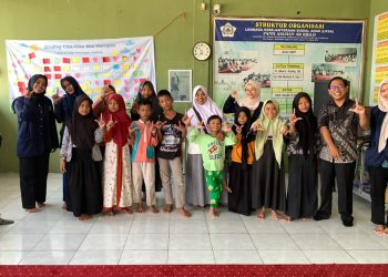 Mahasiswa Universitas PGRI Jombang Dampingi Anak Panti Tingkatkan Literasi dan Percaya Diri melalui Program LASKARA