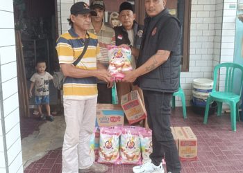 Ketua Umum DPP Forum Cakar Sriwijaya Gery Hariwijaya Beserta Jajarannya Turun Langsung ke Lokasi Kebakaran di Lawang Kidul