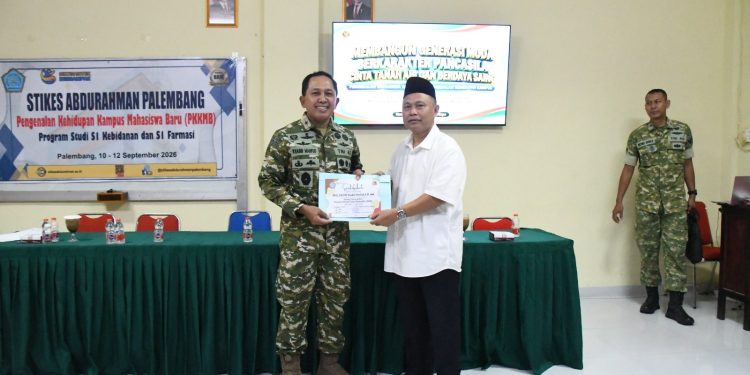 Bekali Generasi Muda, Danrem 044/Gapo Sampaikan Wawasan Kebangsaan di PKKMB STIKES Abdurahman