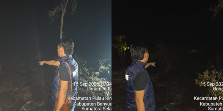 Polsek Pulau Rimau Bersama Brimob dan BPBD Padamkan Hotspot di Desa Mukut