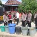Polres Wajo Salurkan 6.000 Liter Air Bersih untuk Warga Kampung Baru Desa Nepo