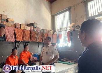 Menyapa, Mendengar, Memastikan: Kalapas Sidoarjo Blusukan ke Blok Hunian